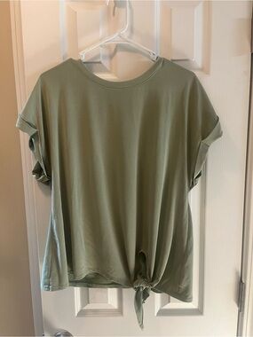 Simply Vera Vera Wang Sage Green Tie-Front Short Sleeve Top